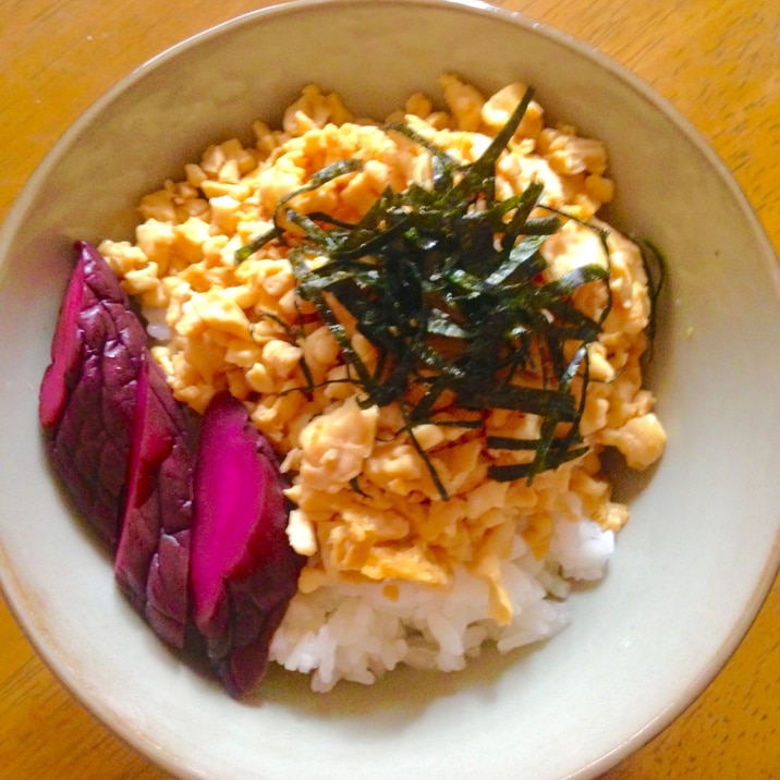 節約ノンオイルランチ★☆レンジで豆腐のそぼろ丼☆★